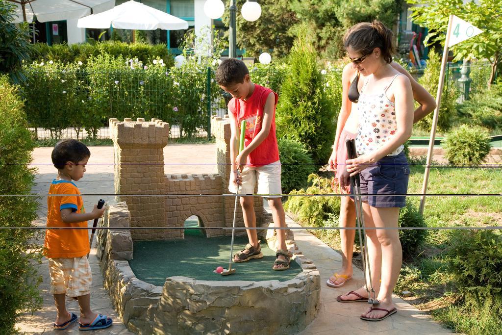 Das Club Hotel Slăntjev Brjag Exteriör bild