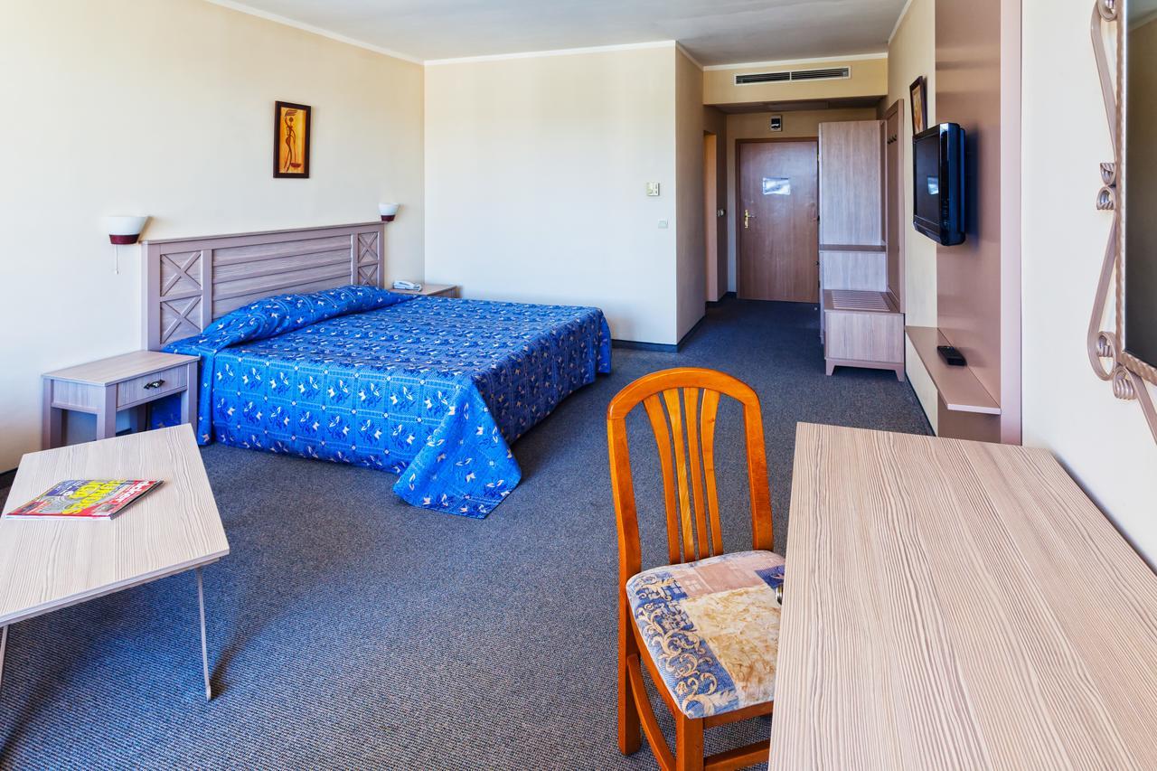 Das Club Hotel Slăntjev Brjag Exteriör bild