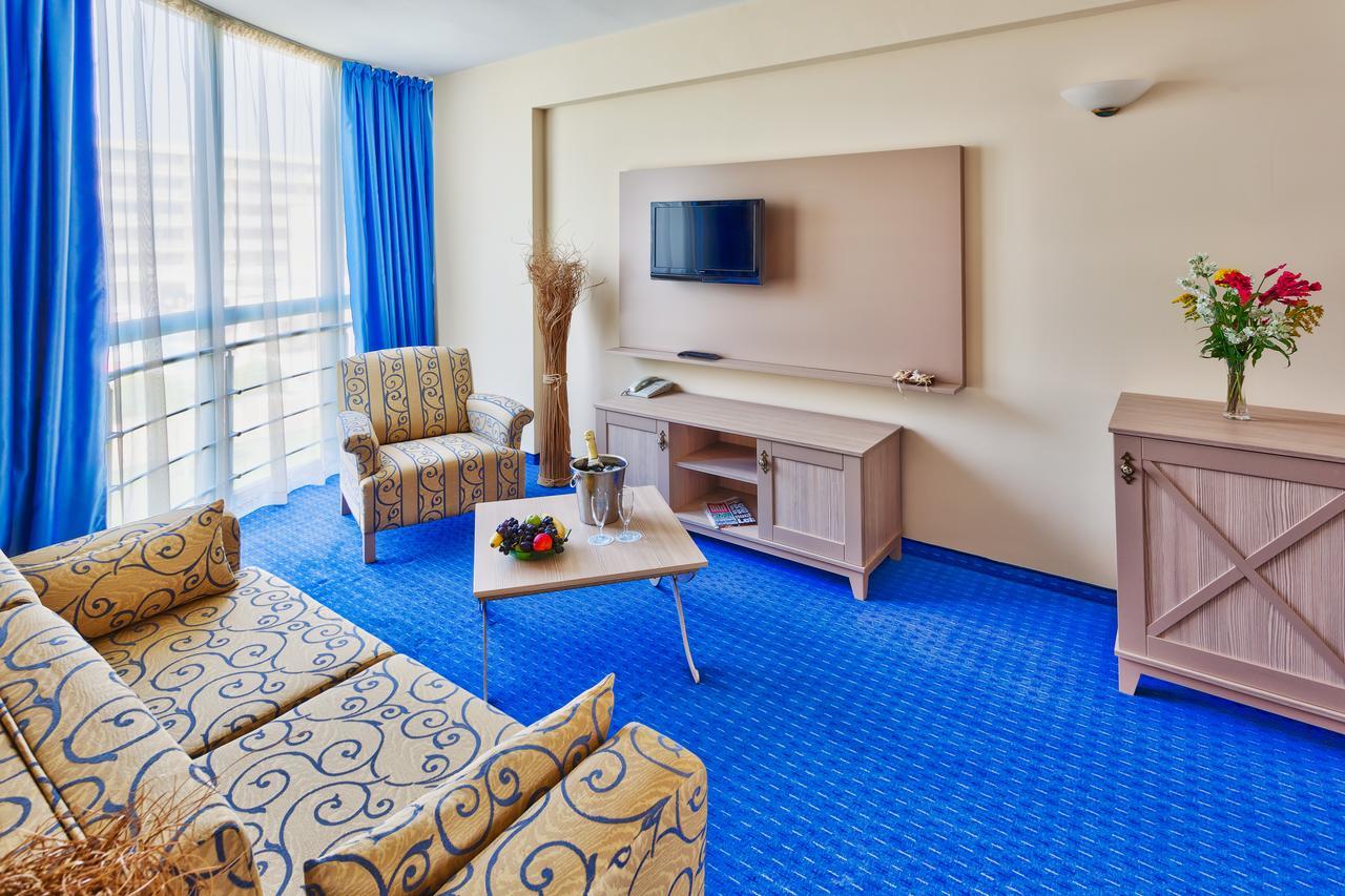 Das Club Hotel Slăntjev Brjag Exteriör bild