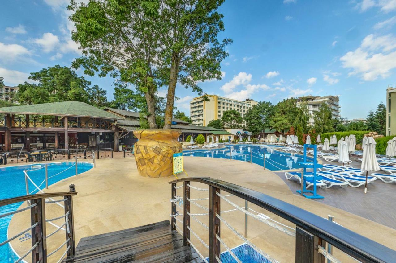 Das Club Hotel Slăntjev Brjag Exteriör bild